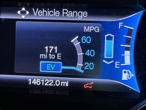 Used 2013 Ford C-MAX SEL FWD image 5