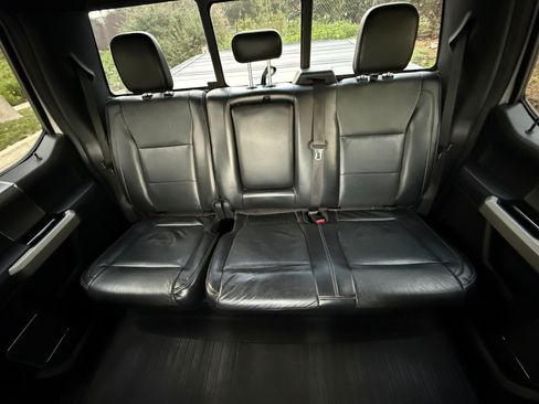 Used 2016 Ford F150 Lariat w/ Equipment Group 502A Luxury image 6