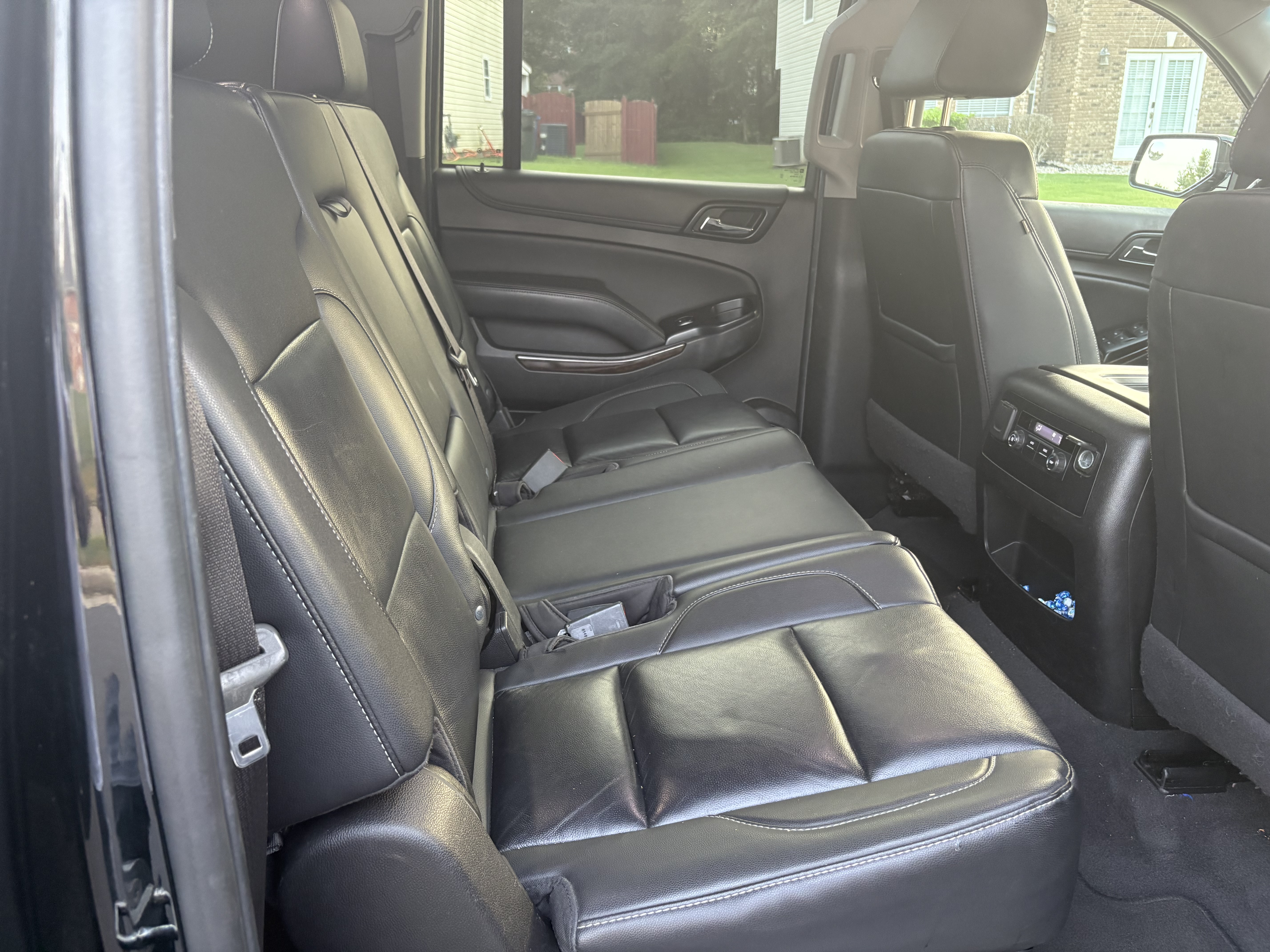 Used 2020 Chevrolet Suburban LT AWD/4WD image 9