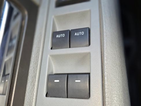 Used 2014 Ford F150 XLT image 14