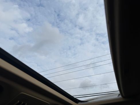 Used 2010 Chevrolet Tahoe LT image 11