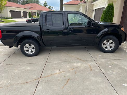 Used 2012 Nissan Frontier SV RWD image 11