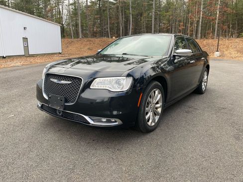 Used 2015 Chrysler 300 C w/ Light Group image 1