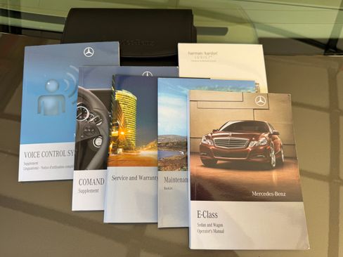 Used 2011 Mercedes-Benz E 350 4MATIC Sedan image 31