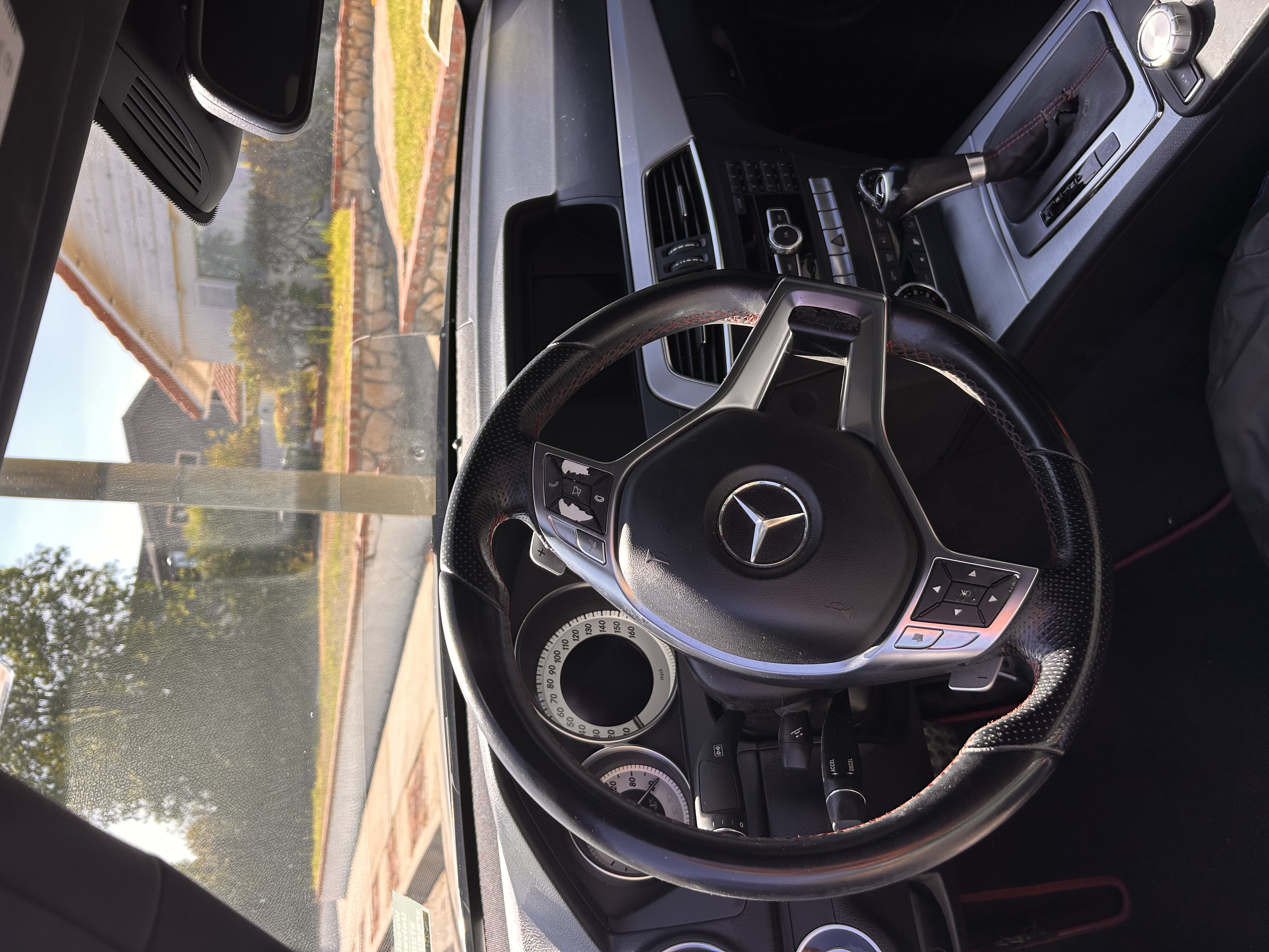 Used 2013 Mercedes-Benz C 250 Coupe image 5