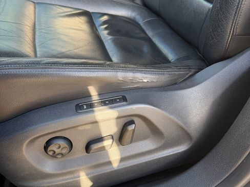 Used 2013 Volkswagen Tiguan SEL image 12