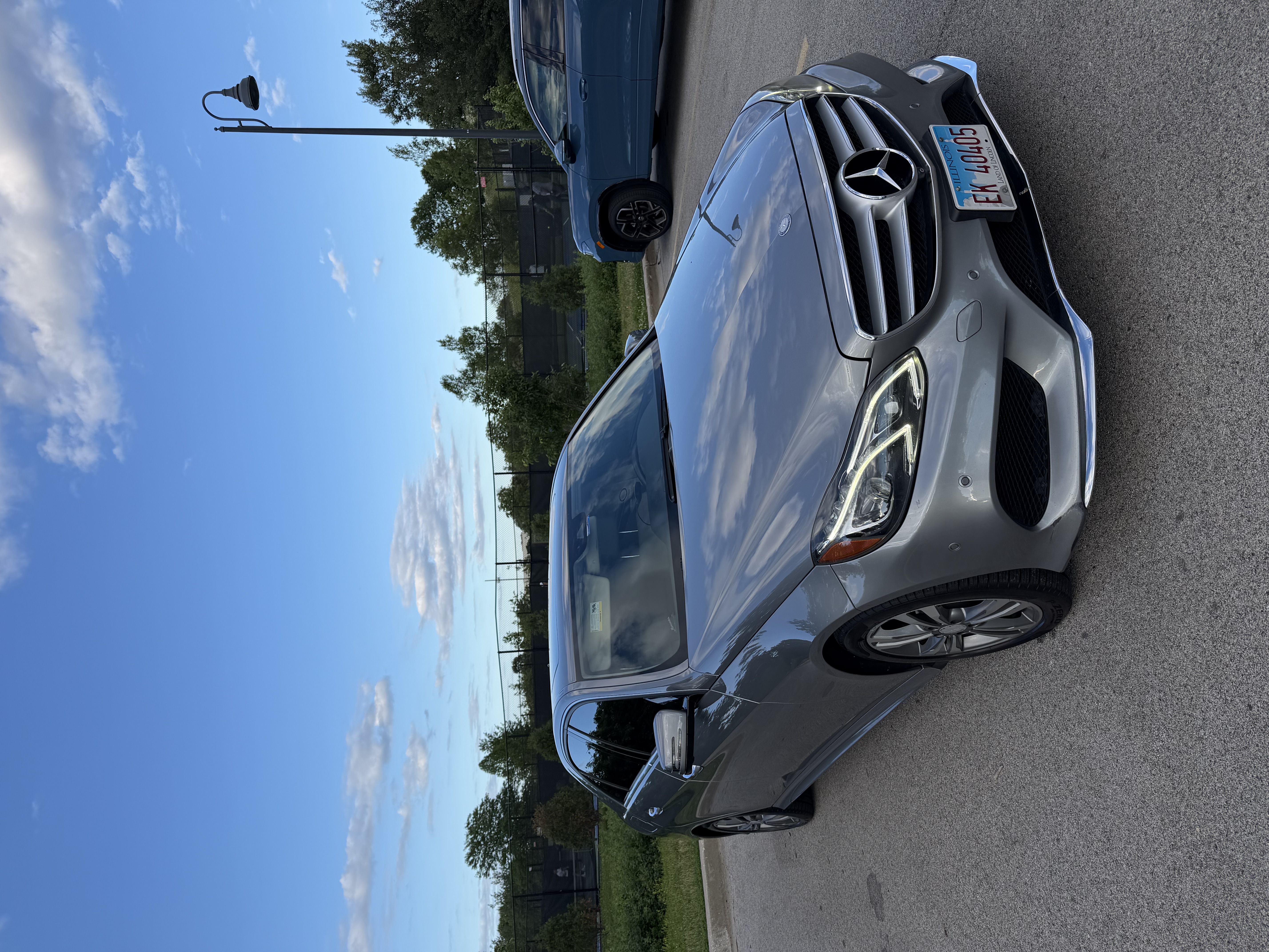 Used 2014 Mercedes-Benz E 250 BlueTEC 4MATIC Sedan image 1