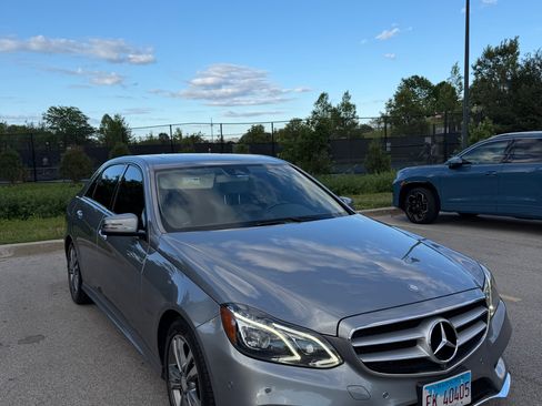 Used 2014 Mercedes-Benz E 250 BlueTEC 4MATIC Sedan image 1