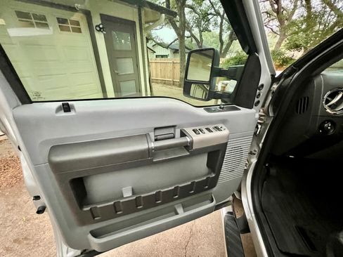 Used 2015 Ford F250 XLT w/ XLT Value Package image 15