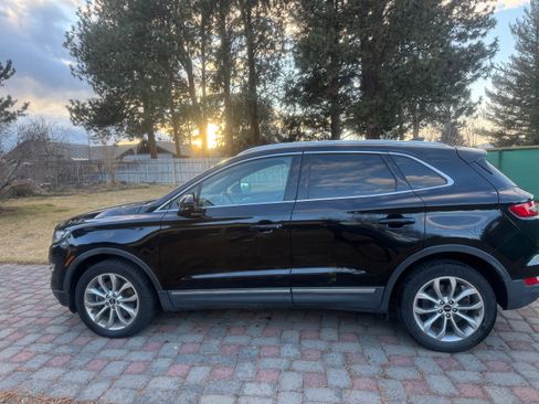 Used 2019 Lincoln MKC Select w/ Select Plus Package image 6