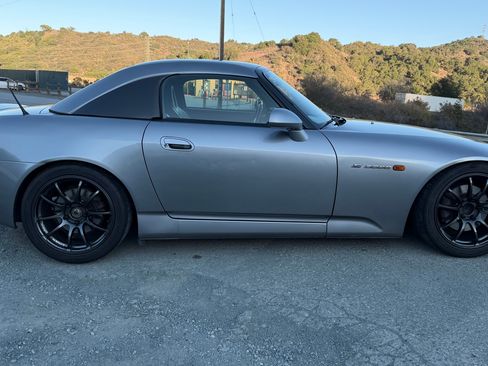Used 2000 Honda S2000 image 10