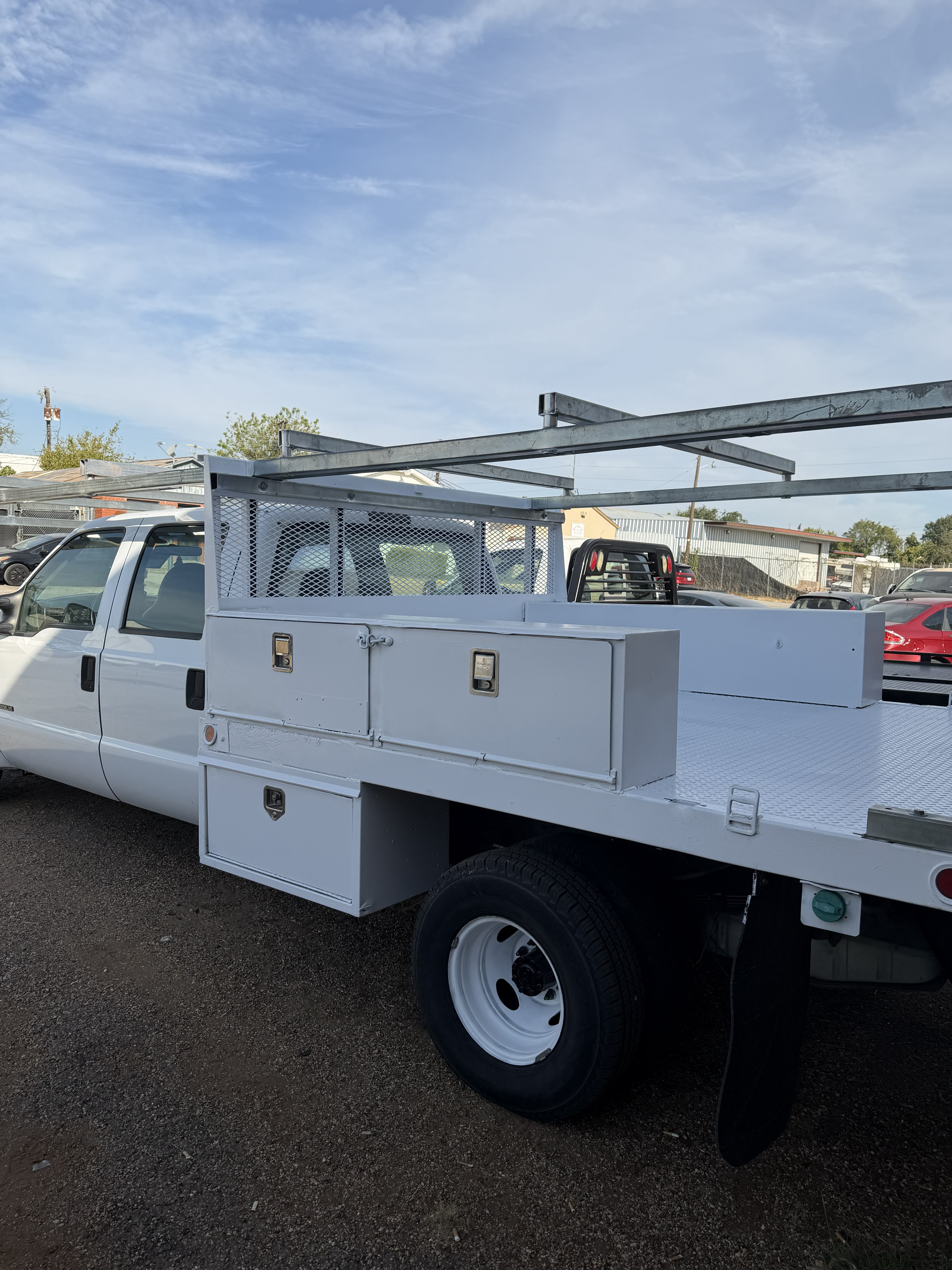 Used 2000 Ford F350 2WD Crew Cab DRW Super Duty image 2