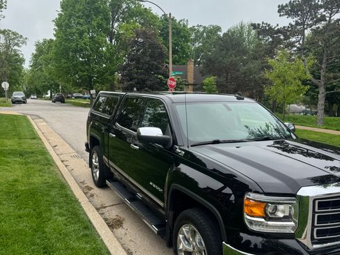 Used 2015 GMC Sierra 1500 SLT w/ SLT Crew Cab Value Package image 6