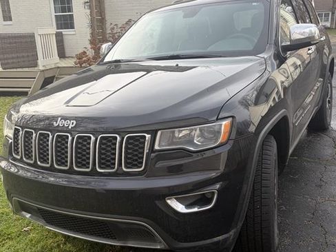 Used 2019 Jeep Grand Cherokee Limited image 2