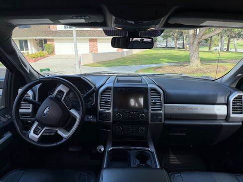 Used 2017 Ford F250 Lariat w/ Lariat Ultimate Package image 6