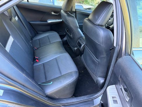 Used 2013 Toyota Camry SE FWD image 11