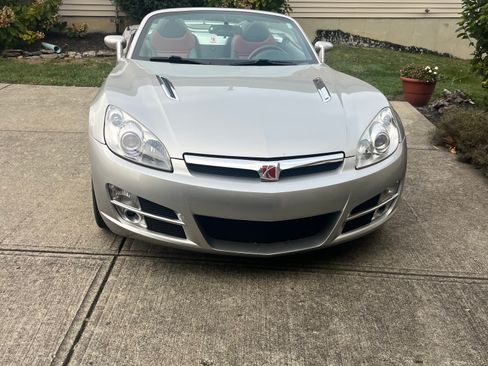 Used 2008 Saturn Sky w/ Premium Trim Package RWD image 5