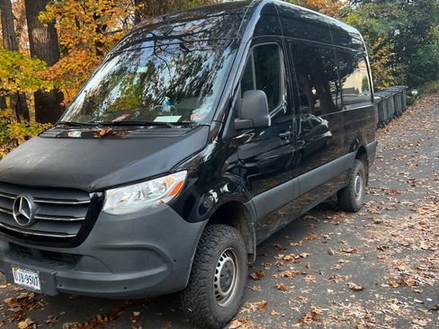 Used 2019 Mercedes-Benz Sprinter 4x4 144 image 6
