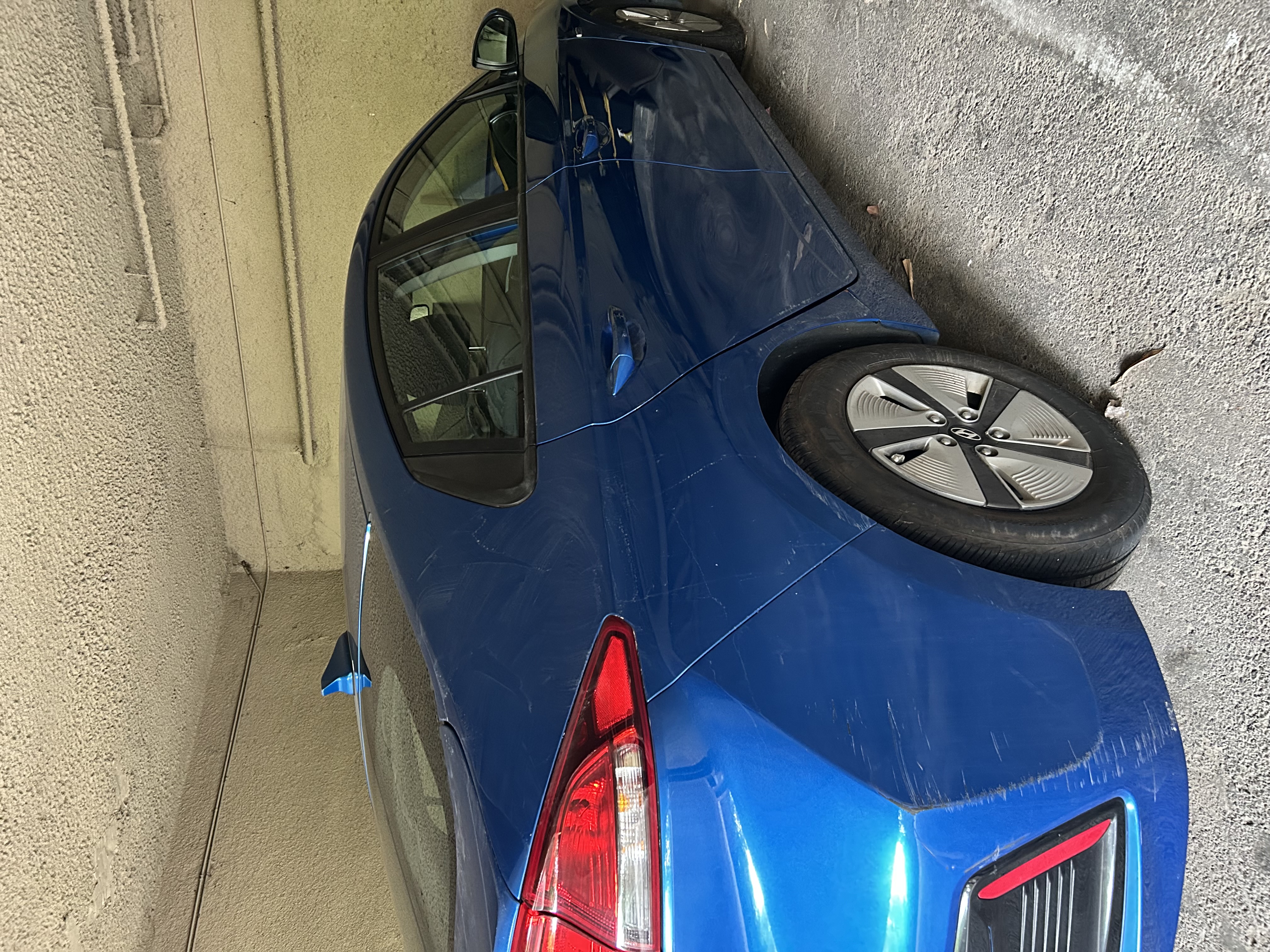 Used 2018 Hyundai Ioniq Blue FWD image 12