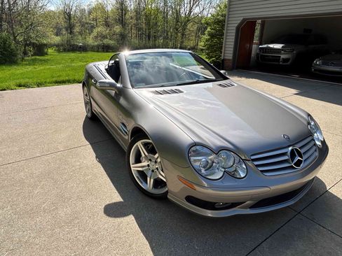 Used 2005 Mercedes-Benz SL 55 AMG image 4