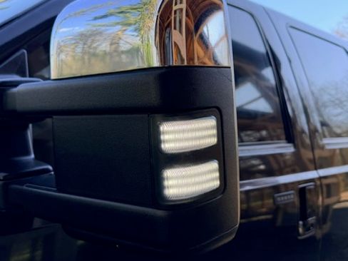 Used 2010 Ford F250 Lariat image 15