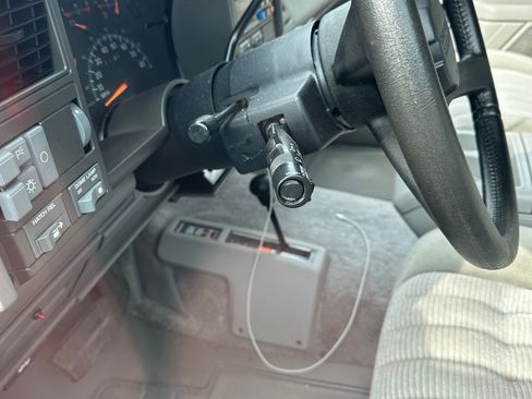 Used 1994 Chevrolet Blazer 4WD image 10