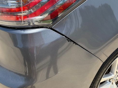Used 2014 Lexus CT 200h w/ Seat Comfort Package FWD image 25