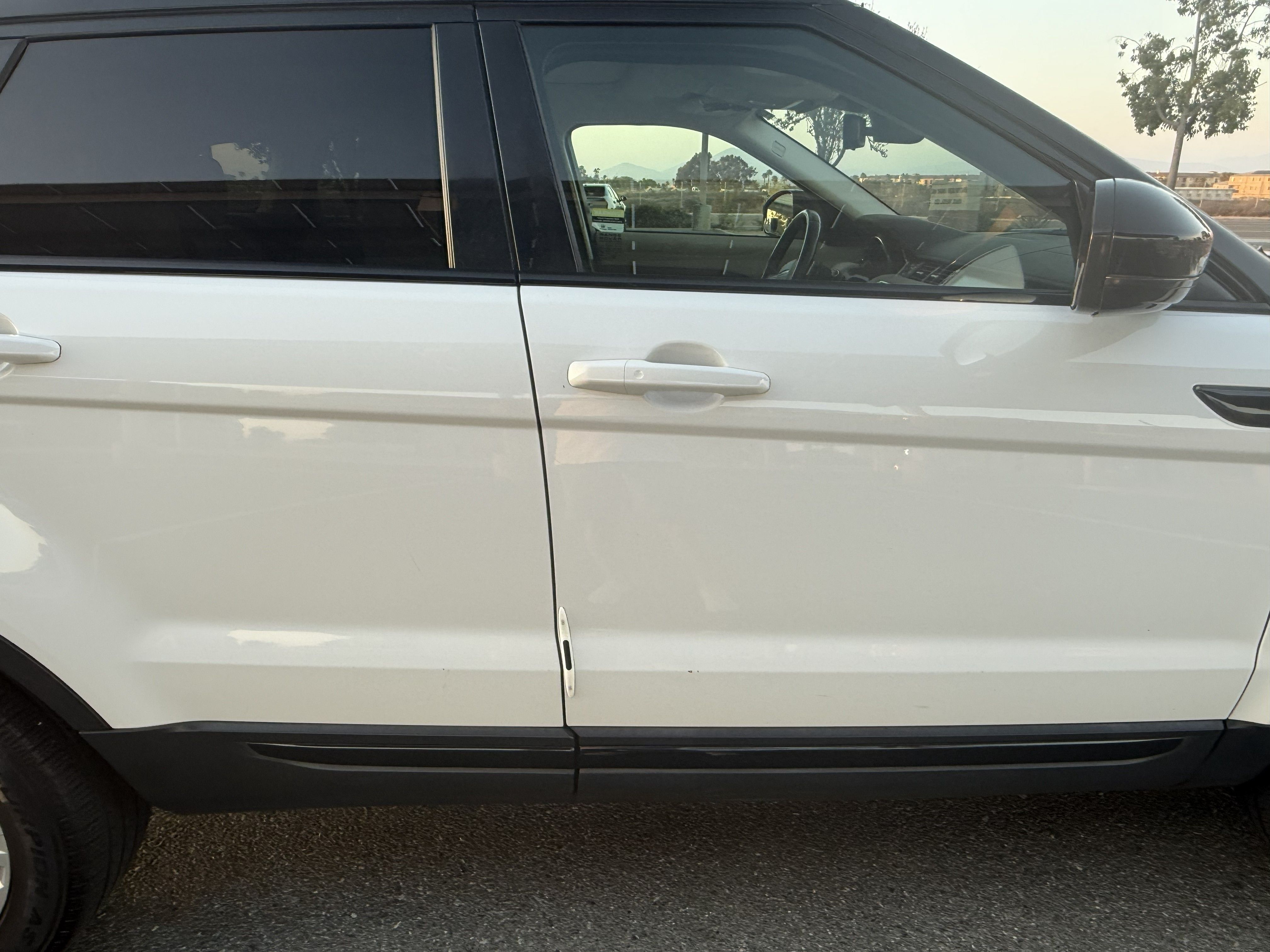 Used 2018 Land Rover Range Rover Evoque SE Premium AWD/4WD image 6