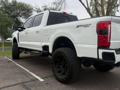 Used 2024 Ford F350 Lariat w/ Lariat Ultimate Package AWD/4WD image 4