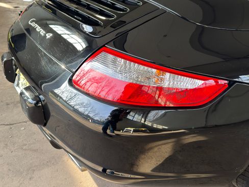 Used 2006 Porsche 911 Carrera 4 image 4