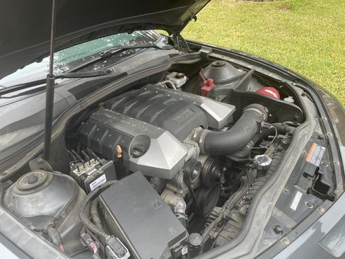 Used 2010 Chevrolet Camaro SS w/ RS Package image 12