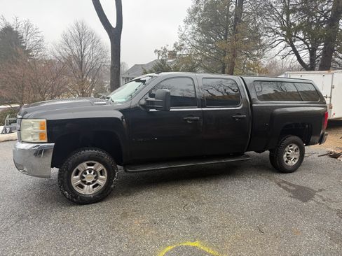 Used 2009 Chevrolet Silverado 2500 LTZ w/ Safety Package image 8