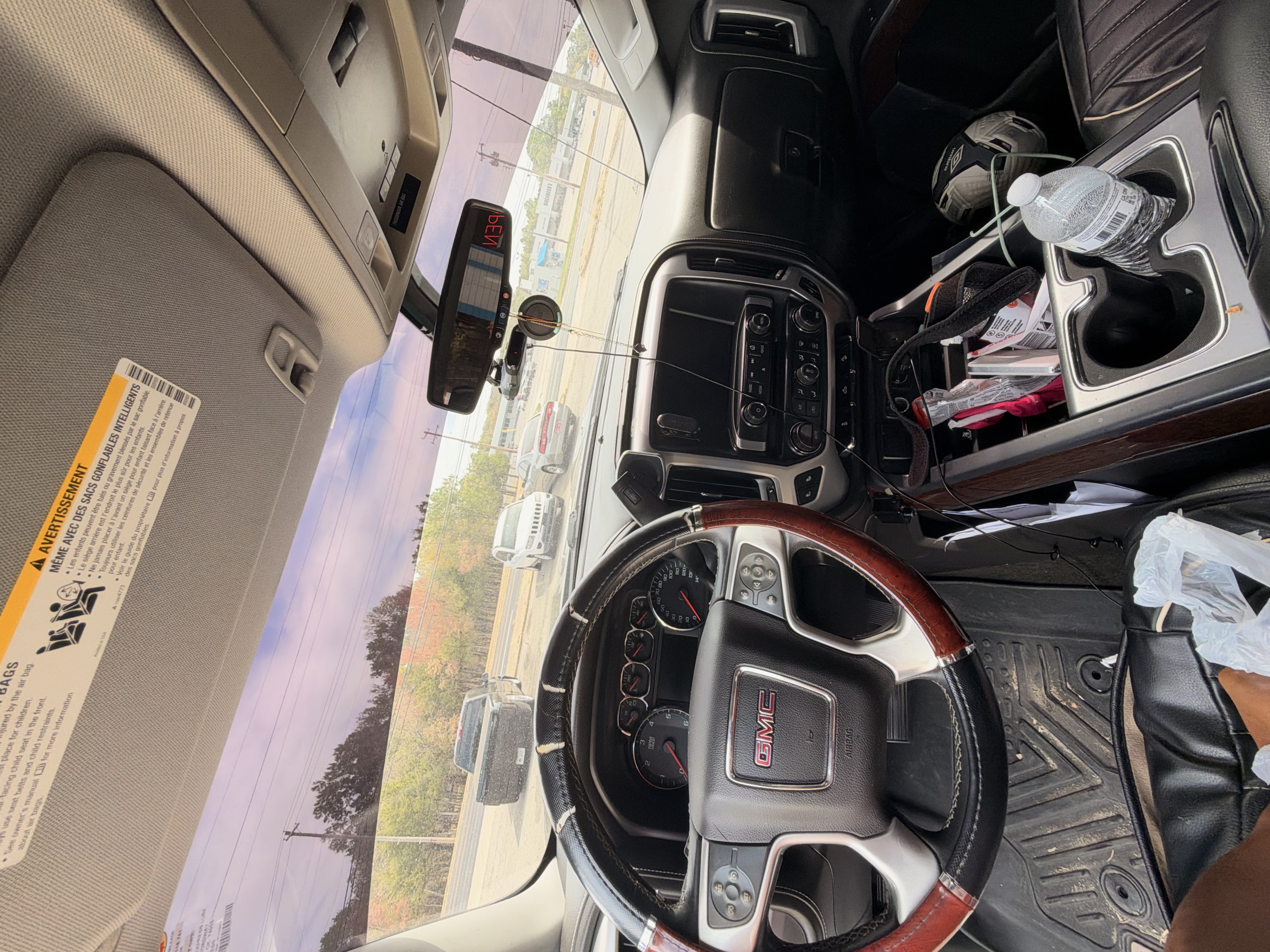 Used 2017 GMC Sierra 1500 SLE w/ SLE Value Package AWD/4WD image 9