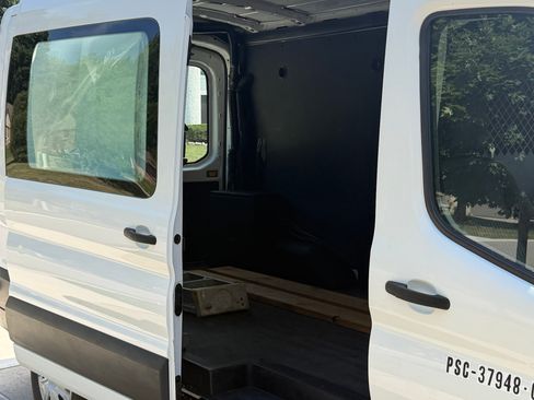 Used 2019 Ford Transit 250 148 Medium Roof RWD image 13