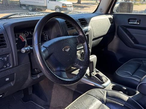 Used 2008 HUMMER H3 Alpha image 9