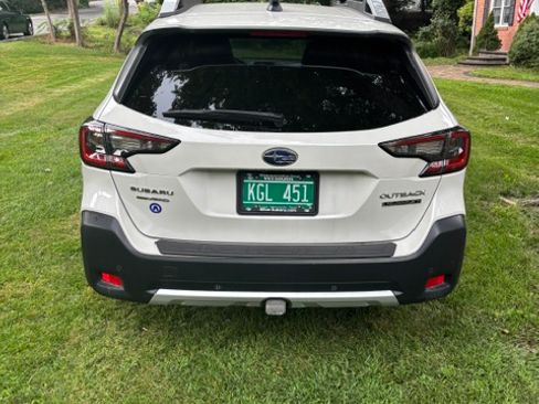 Used 2024 Subaru Outback Touring XT AWD/4WD image 4