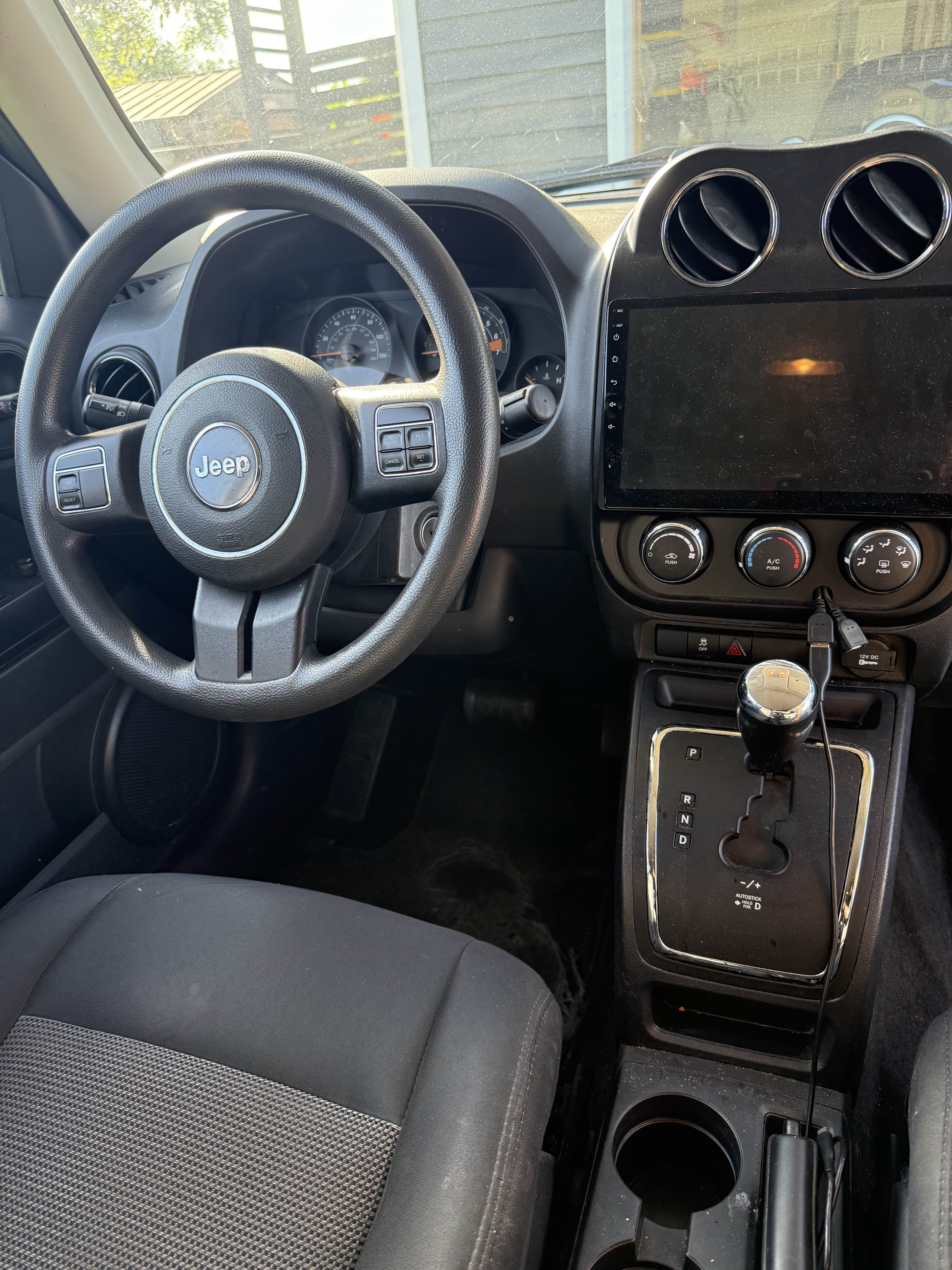 Used 2015 Jeep Patriot Sport w/ Power Value Group FWD image 4