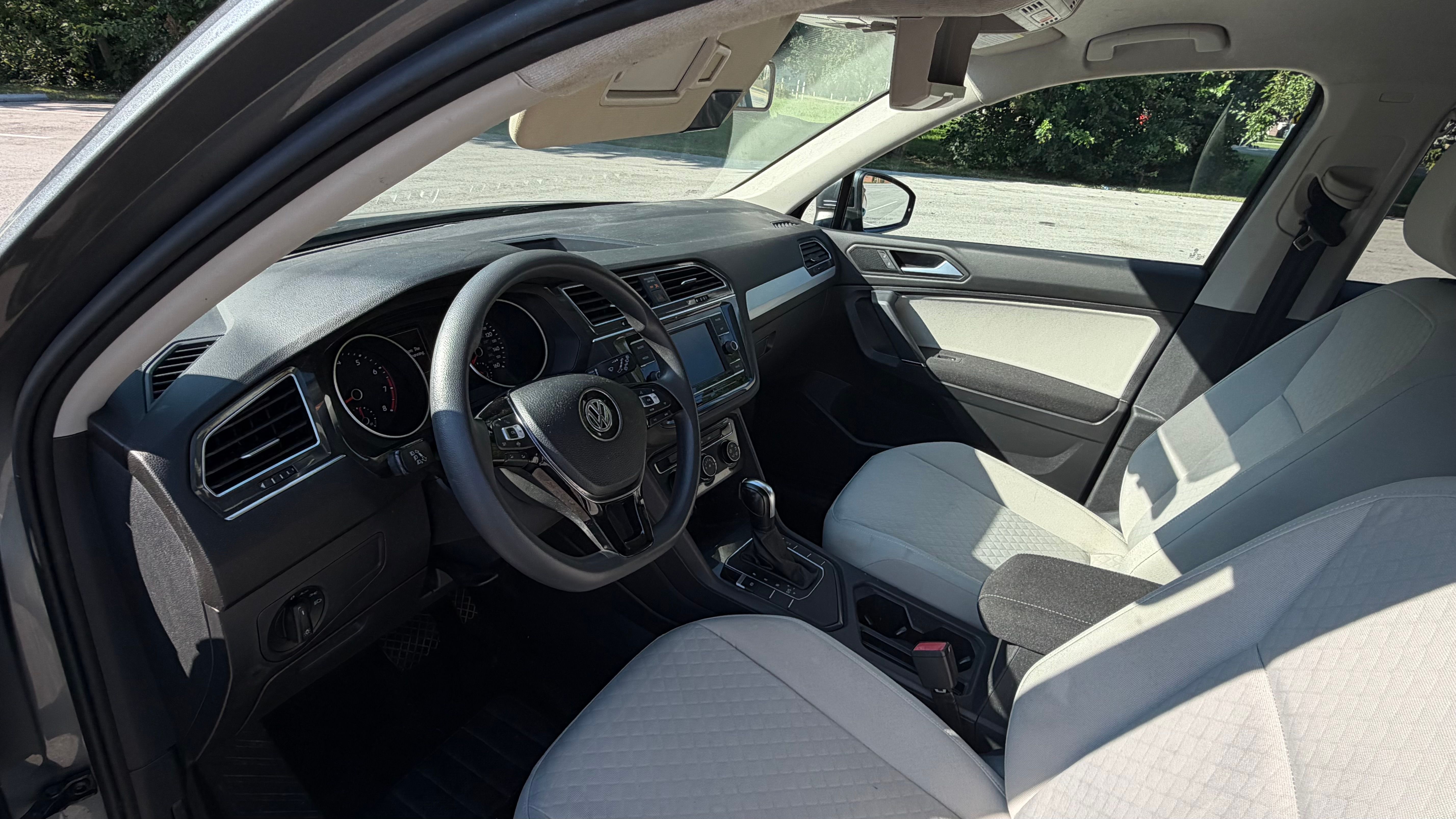 Used 2020 Volkswagen Tiguan S FWD image 12