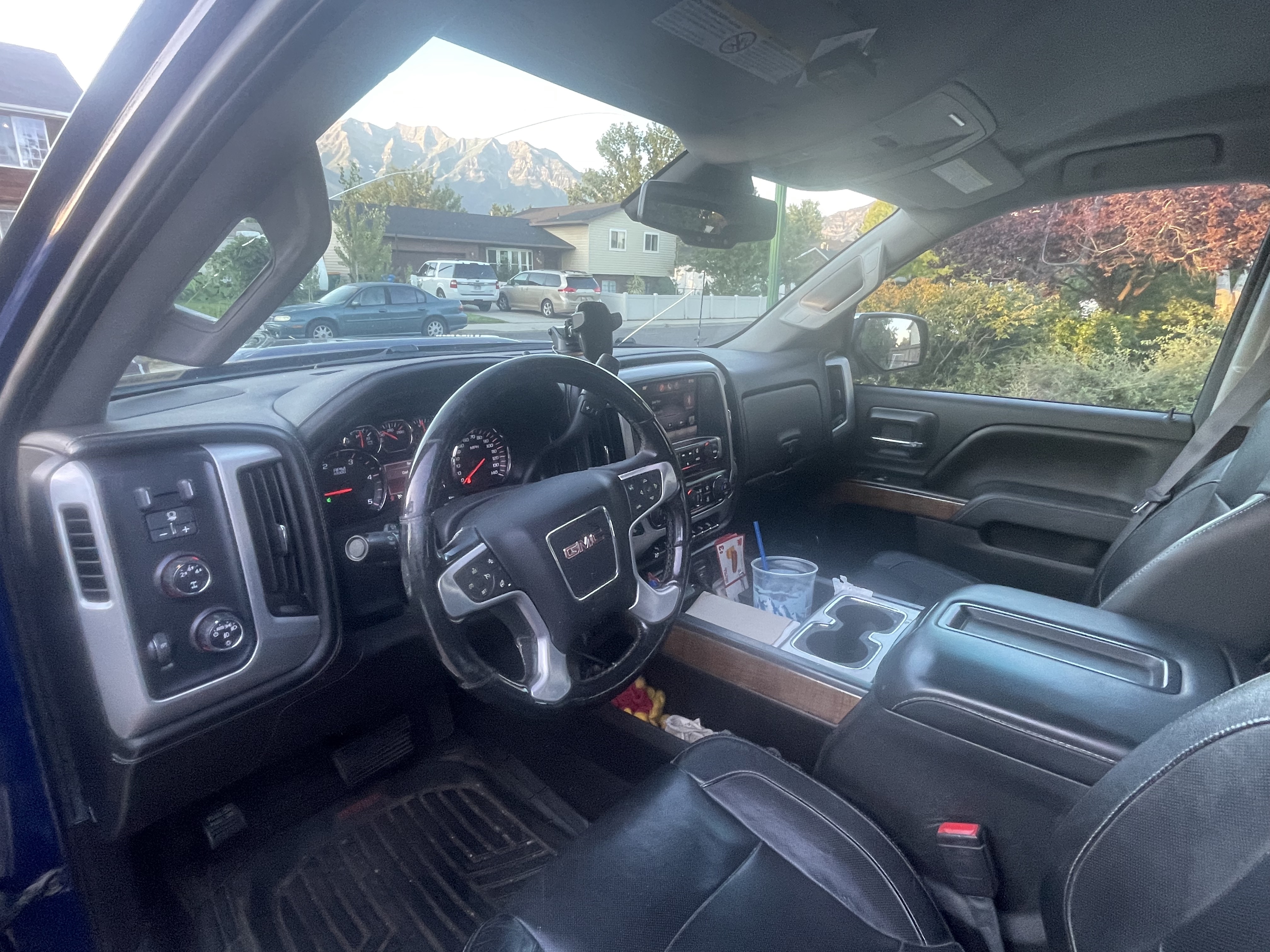 Used 2015 GMC Sierra 2500 SLT w/ Driver Alert Package AWD/4WD image 13