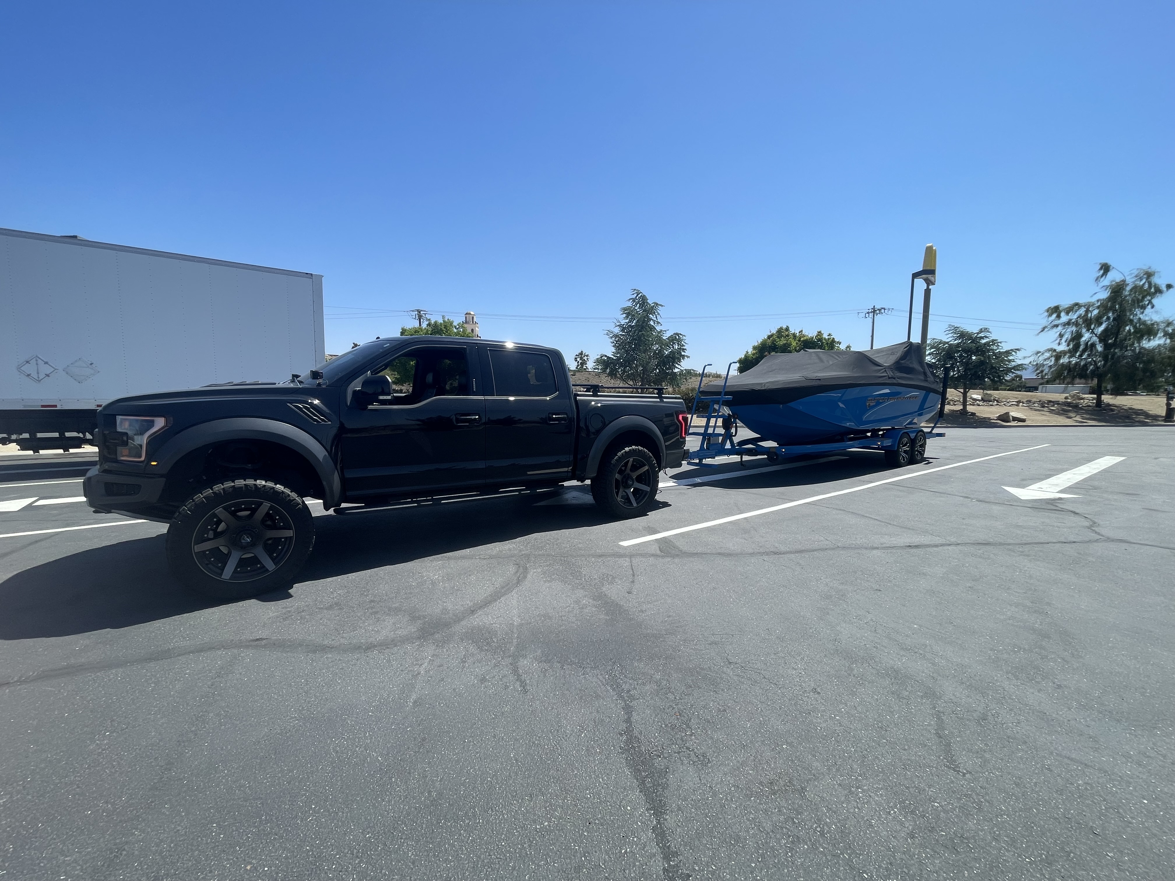 Used 2019 Ford F150 Raptor w/ Equipment Group 802A Luxury AWD/4WD image 2