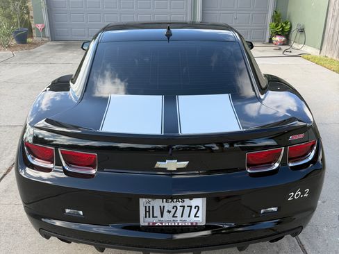 Used 2010 Chevrolet Camaro SS w/ RS Package RWD image 9