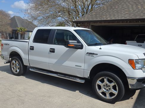Used 2013 Ford F150 XLT w/ Luxury Equipment Group image 11