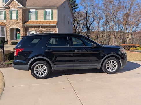 Used 2016 Ford Explorer FWD image 6