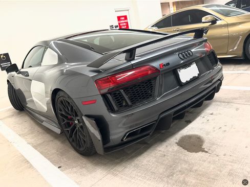 Used 2017 Audi R8 V10 w/ Full Leather Package AWD/4WD image 5
