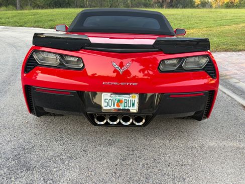 Used 2015 Chevrolet Corvette Z06 w/ 3LZ Preferred Equipment Group RWD image 4