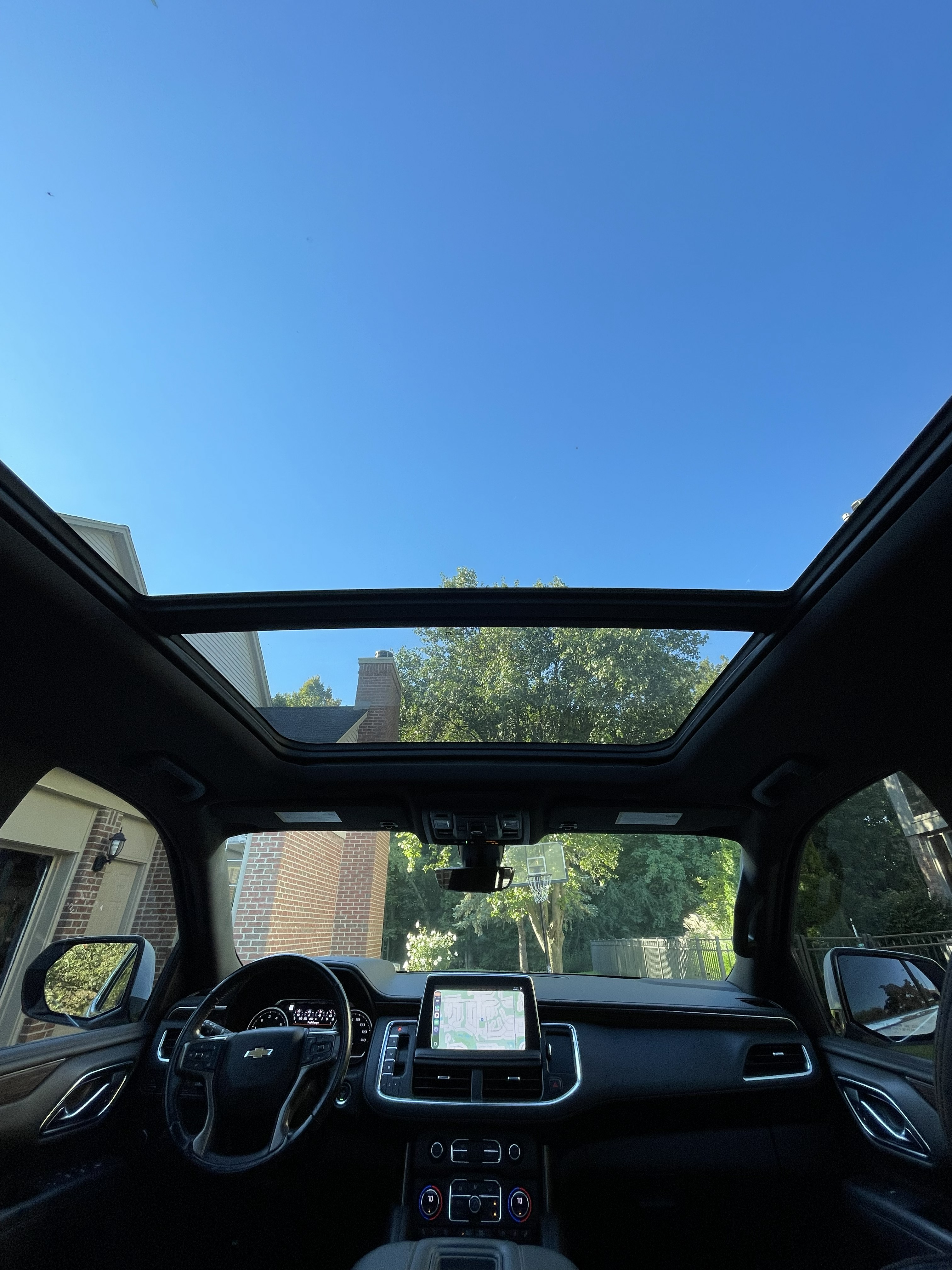 Used 2021 Chevrolet Tahoe High Country w/ Premium Package 2 AWD/4WD image 14
