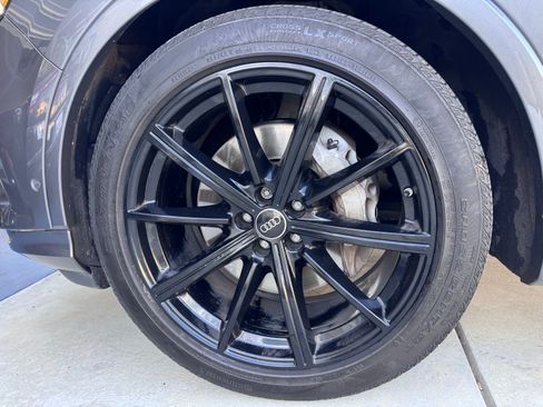 Used 2023 Audi Q7 3.0T Prestige image 18