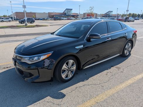 Used 2017 Kia Optima EX w/ Technology Package image 1