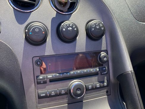 Used 2008 Pontiac Solstice GXP w/ Premium Package RWD image 24