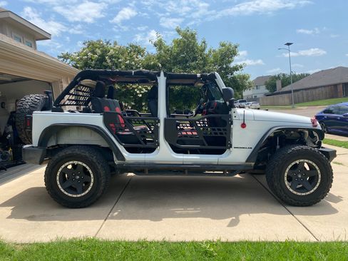 Used 2015 Jeep Wrangler Unlimited Sport w/ Quick Order Package 24S image 4